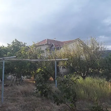 Dağ Evi * Bayindir (Izmir)